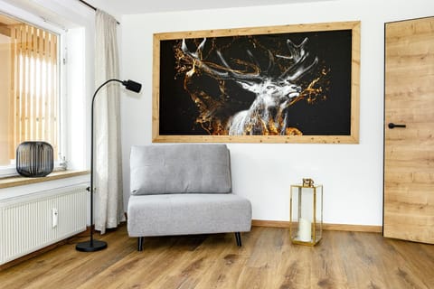 Living room, Decorative detail