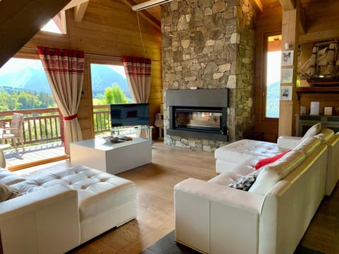 Living room, fireplace