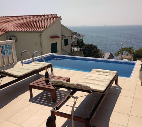 Sea view, Swimming pool