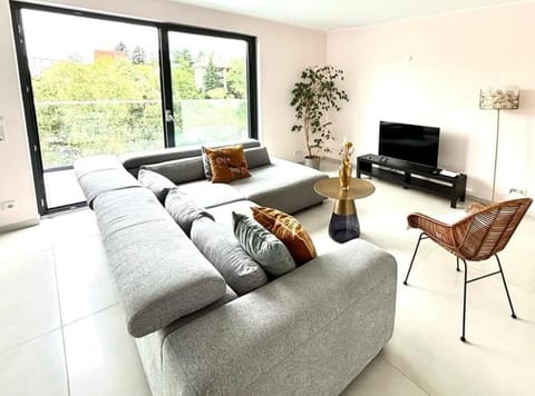 Luxembourg Kirchberg Two Bedroom Apartment City Center-parking Apartment in Luxembourg