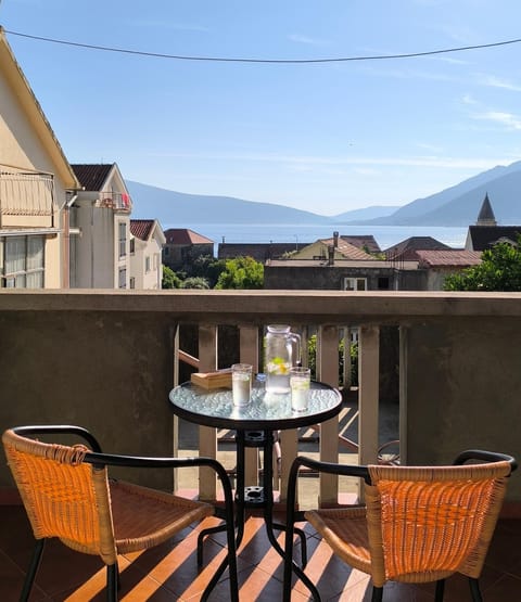 Balcony/Terrace, Garden view, Sea view