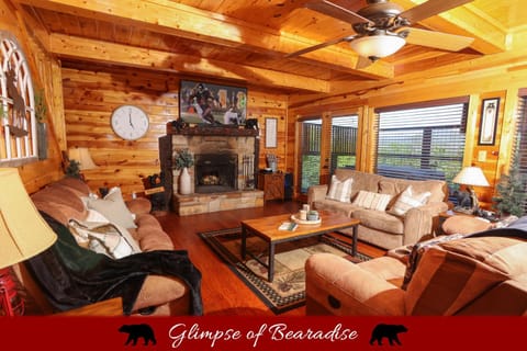 TV and multimedia, Living room, Seating area, fireplace