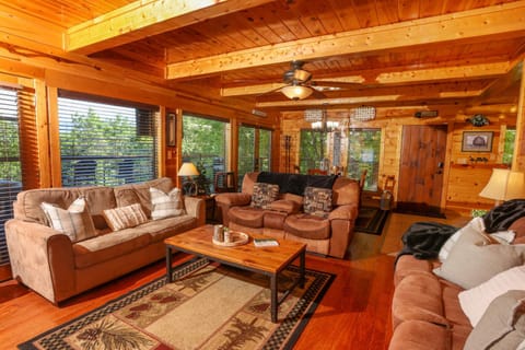 Living room, Seating area, fireplace