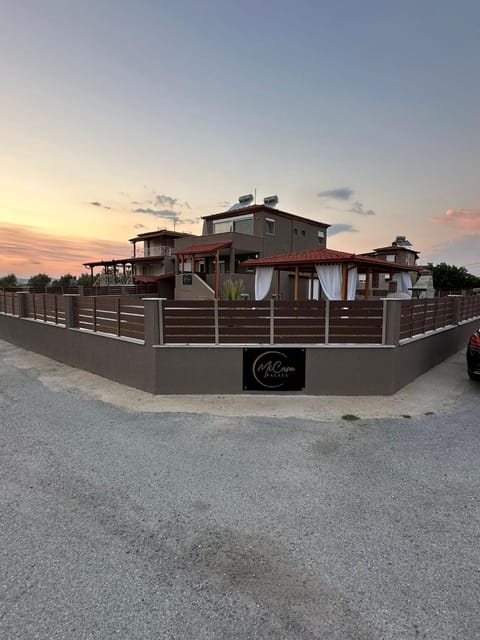 Property building, Day, Sea view, Sunrise, Sunset