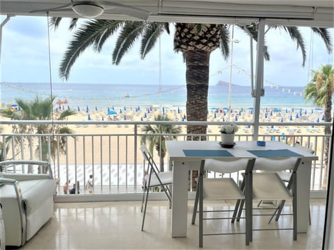 Balcony/Terrace, Living room, Dining area, Beach, Sea view
