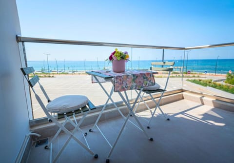Day, Natural landscape, Summer, View (from property/room), Balcony/Terrace, Sea view
