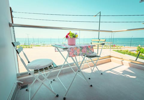 Natural landscape, Children play ground, View (from property/room), Balcony/Terrace, Sea view