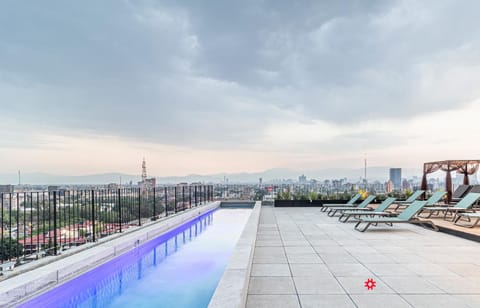 Day, Pool view, Swimming pool, sunbed