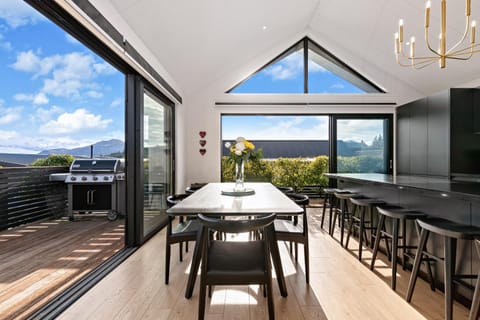Patio, Day, Natural landscape, View (from property/room), Dining area, Mountain view