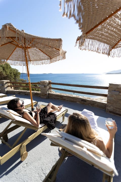 View (from property/room), Balcony/Terrace, Beach, Sea view, sunbed