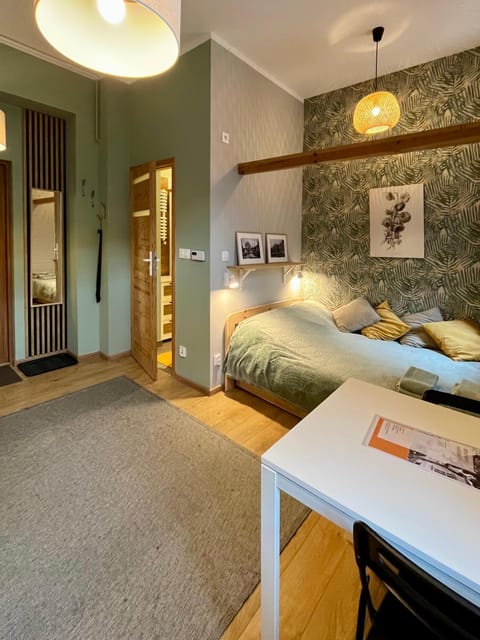 Bed, Living room, Photo of the whole room, Bedroom