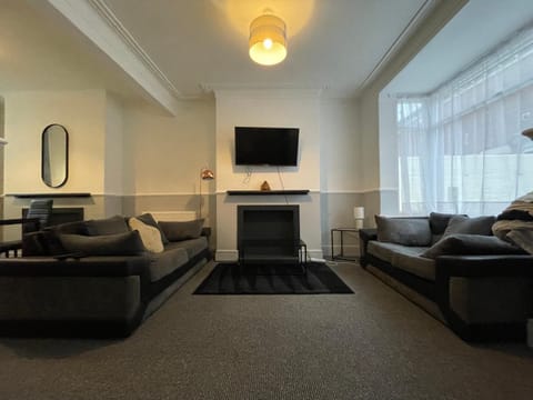 Beautiful 2 bedroom property with 5G WI-FI Villa in Hull