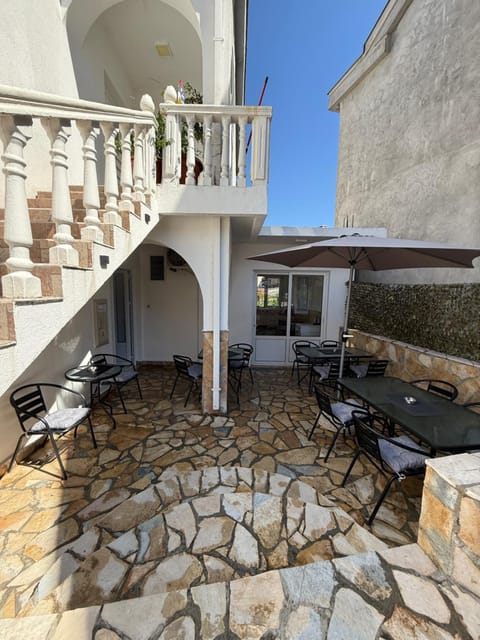 Apartments Lazo Bed and Breakfast in Ulcinj