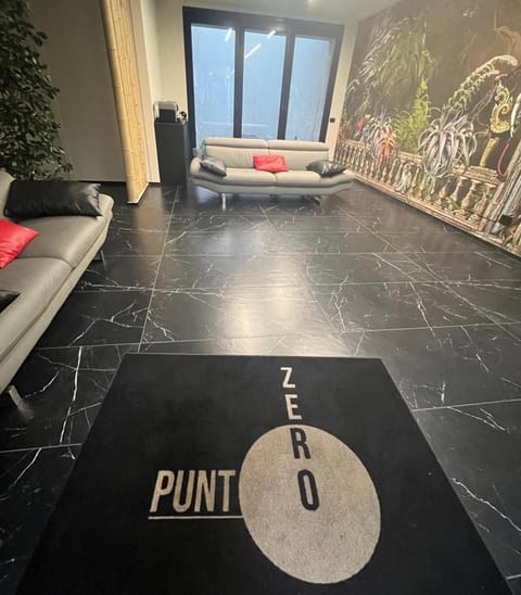 Punto Zero Lux il primo boutique concept a Reggio Emilia Apartment in Reggio Emilia