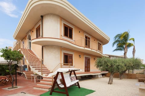 Property building, Garden, Garden