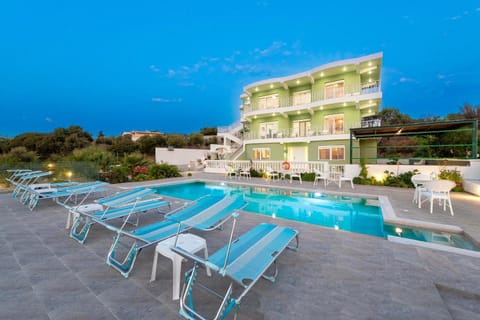 Property building, Swimming pool