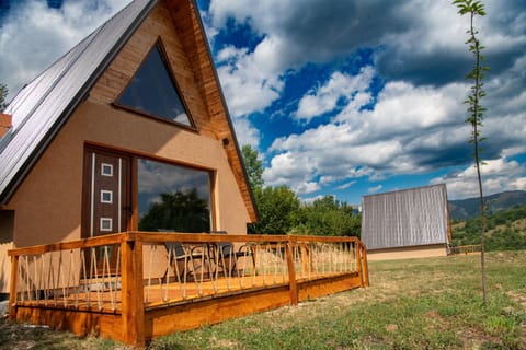 Viewpoint cottage Poscenje House in Montenegro