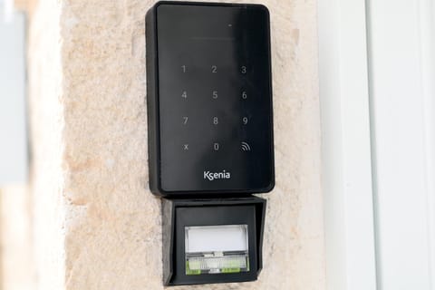 Property building, Facade/entrance