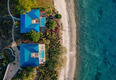 Property building, Beach, Sea view, Swimming pool