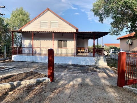 Glykeraki's House House in Halkidiki