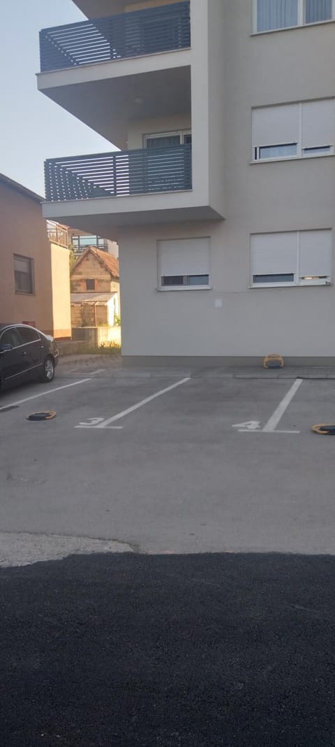 Apartman Leona1 Apartment in Federation of Bosnia and Herzegovina