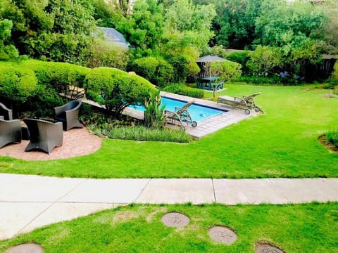 Garden, Swimming pool