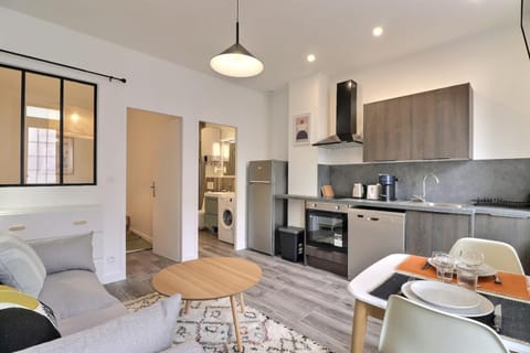 Le Péri - T1 Apartment 4 Guests - Villeurbanne Apartment in Villeurbanne