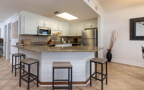 Phoenix X 403 condo Apartment in Ono Island