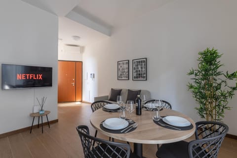 Elegant Escape Apartment in Prato