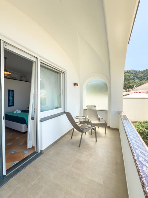 Patio, Day, Natural landscape, View (from property/room), Balcony/Terrace, Seating area