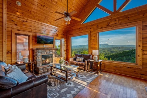 Unwind your mind while enjoying the most "Incredible Views" House in Sevier County