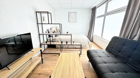 Suite Dalmate - Appartement 6 personnes - Check in h24 & Wifi Apartment in Villeurbanne