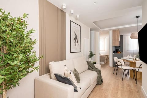 TV and multimedia, Living room, Dining area