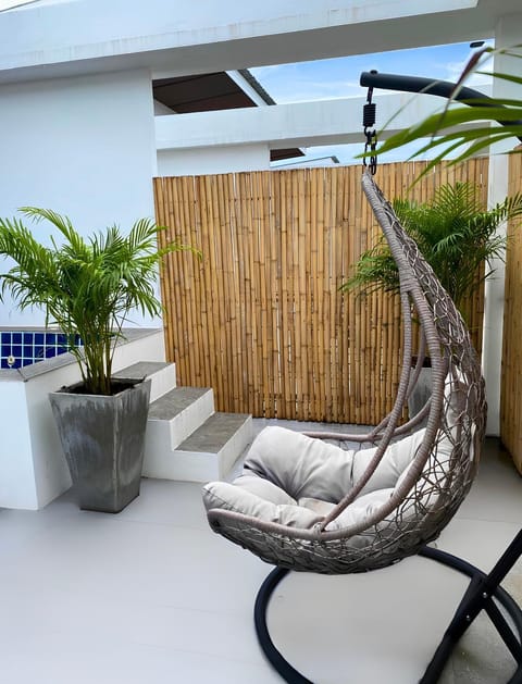Hot Tub, Hot Tub, Balcony/Terrace