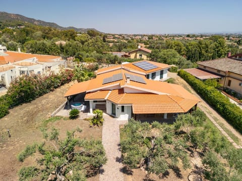 Property building, Natural landscape, Bird's eye view, Landmark view