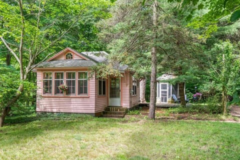 Property building, Natural landscape, Garden