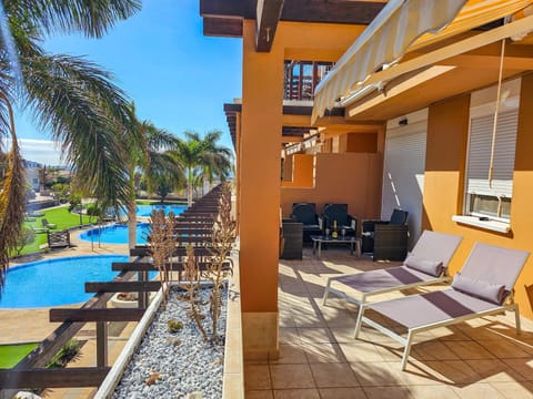 Balcony/Terrace, Pool view, Swimming pool