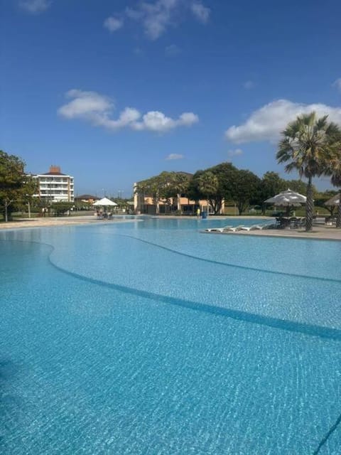 Pool view, Swimming pool, sunbed