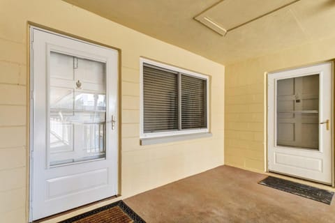 Waves 19 House in Saint Pete Beach