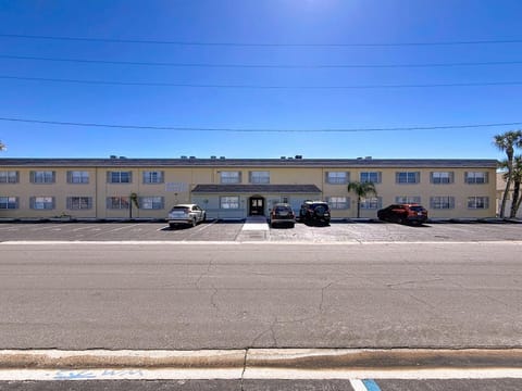 Waves 9 House in Saint Pete Beach