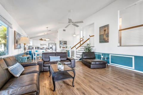 Beach Trail Bungalow Triplex House in Indian Rocks Beach