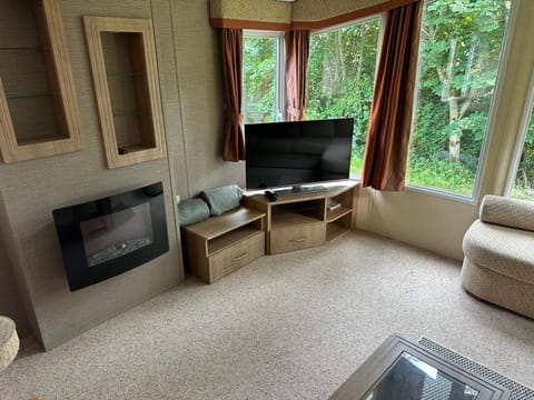 Wild Atlantic Way Stay Carrigart Chalet in Donegal City