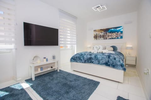 Communal lounge/ TV room, Photo of the whole room