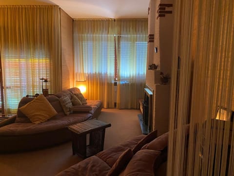 Spacious 3 bdr 2 bath, 5 min from Varese Center Apartment in Varese