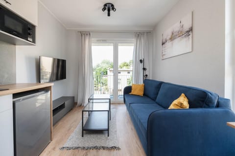 TV and multimedia, Kitchen or kitchenette, Living room, Bedroom