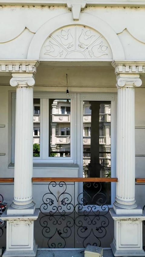 Property building, Facade/entrance, Day, View (from property/room), Balcony/Terrace