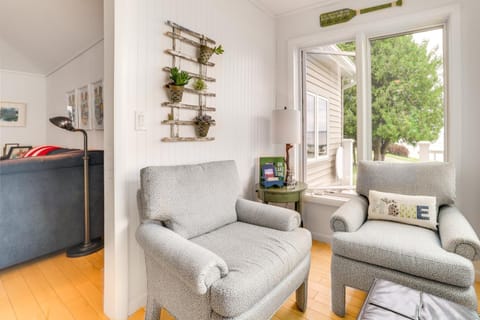 Lakefront Cottage Near Snowmobiling and Nubs Nob! House in Burt Lake