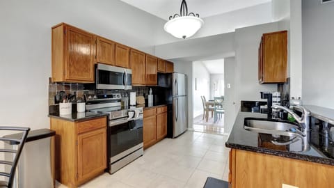 Stunning Heated Pool House for 10 in Brandon, FL House in Brandon