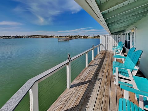Balcony/Terrace, Seating area, River view, furniture