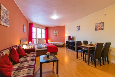 Living room, Photo of the whole room